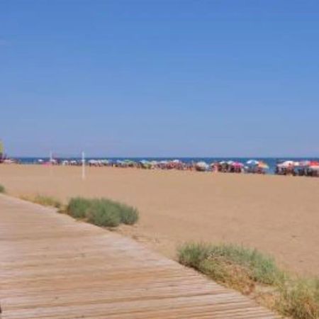 Apartamento En Primera Linea De Playa دينايا المظهر الخارجي الصورة