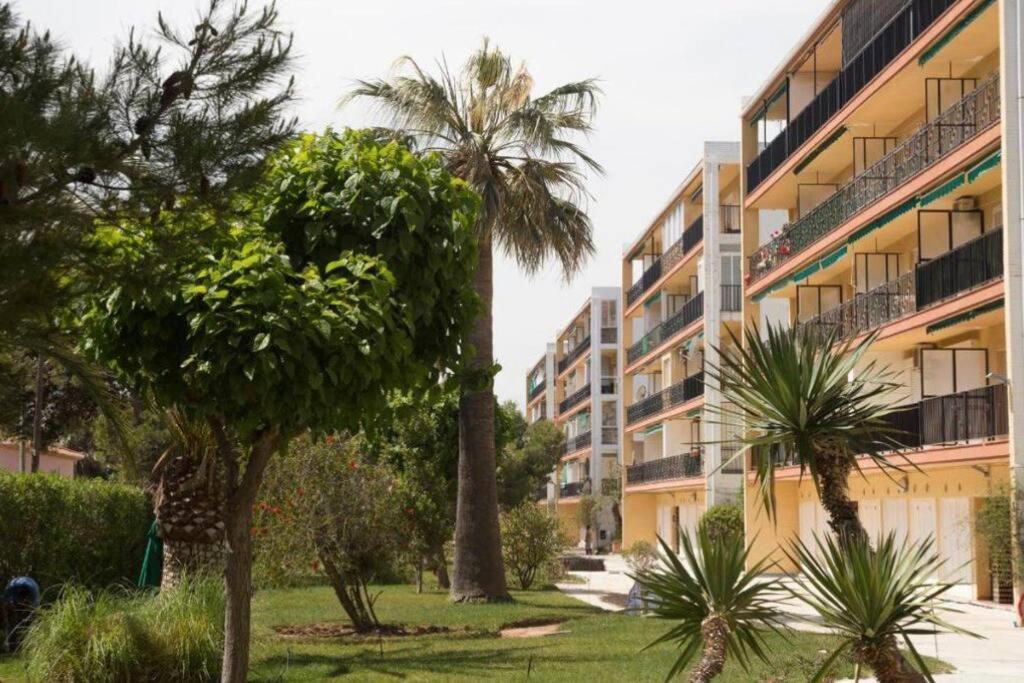 Apartamento En Primera Linea De Playa دينايا المظهر الخارجي الصورة